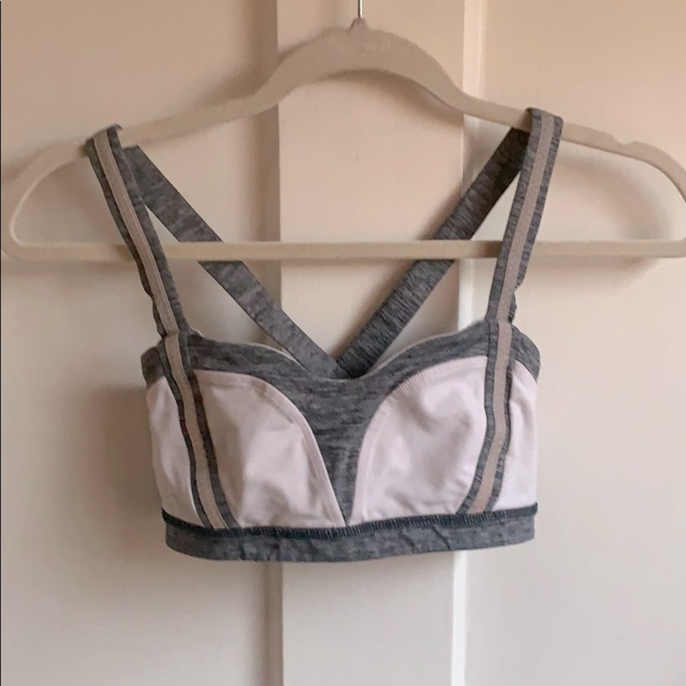 Lululemon XS Workout Sports Bra